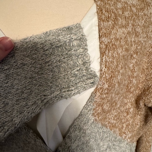 CABI 3886 Tilt Colorblock Cardigan Sweater Gray & Tan Marled Size Med EUC - Picture 8 of 11